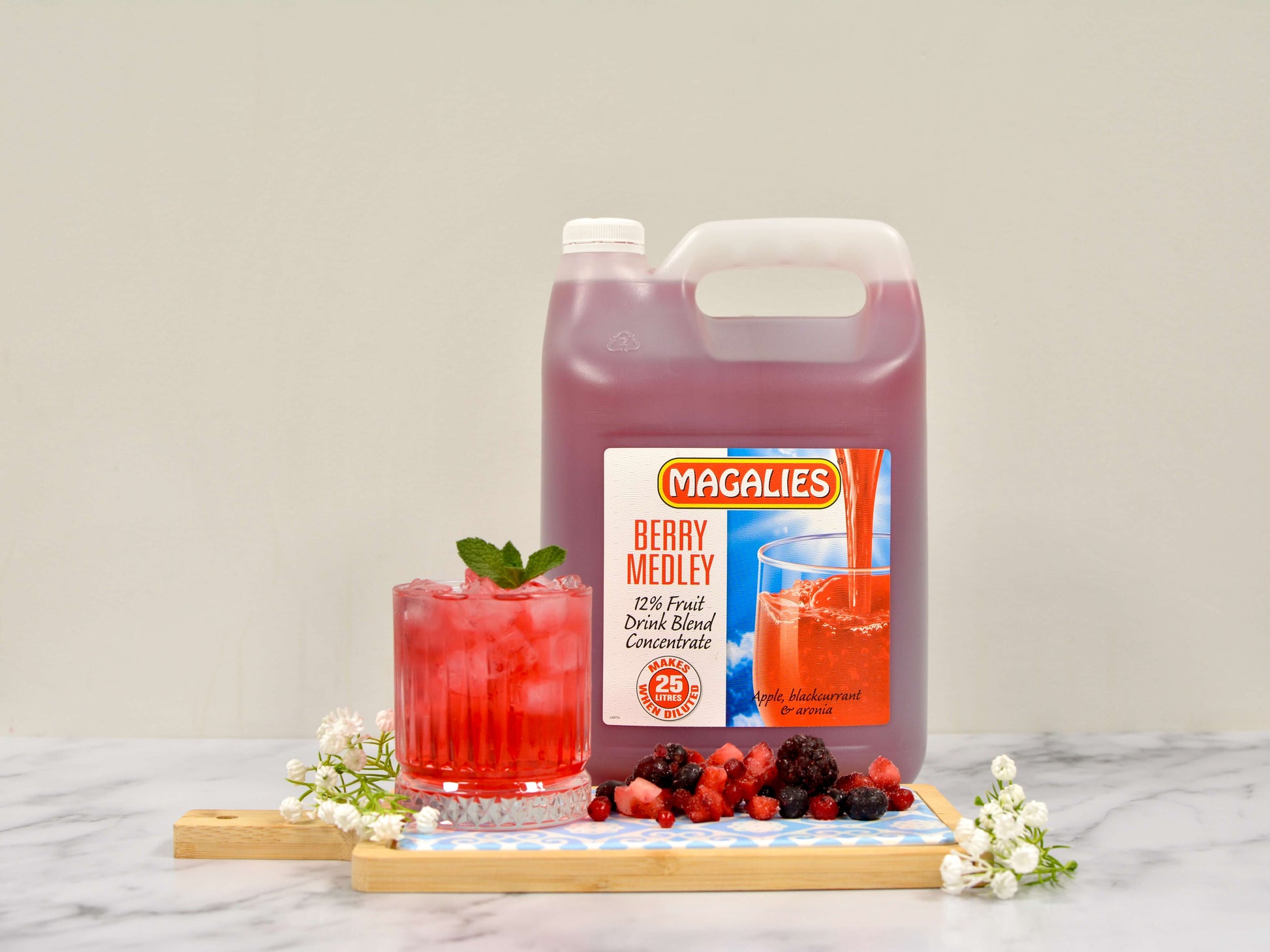 MAGALIES - 5 litre Berry Medley 12% 1+4 fruit drink concentrate.